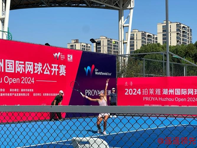 打网球跨年，“运动度假”开辟体验消费新赛道