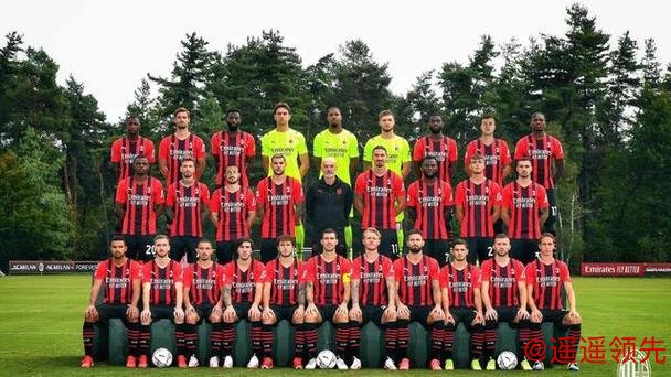 把两个儿子全送进AC米兰，我真的恍惚了，这还是谁都笑他“三姓家奴”的伊布吗，曾经漂泊欧洲豪门，如今却用家族托付换来血脉相连